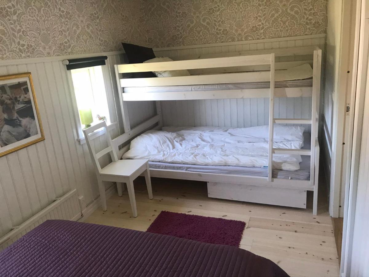 Nice Holiday House At Horse Farm With Lake And Sauna Holo  Exteriör bild