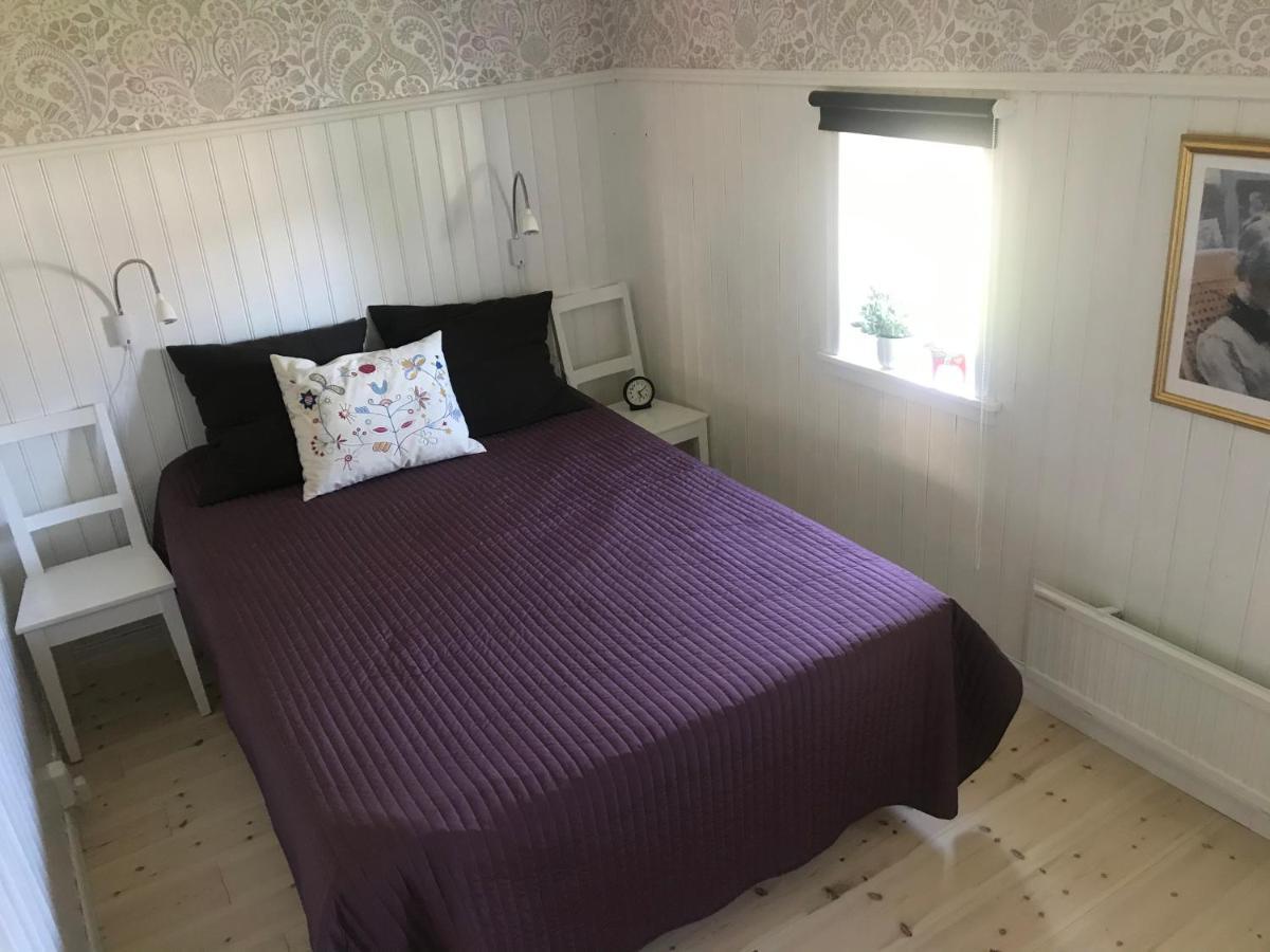 Nice Holiday House At Horse Farm With Lake And Sauna Holo  Exteriör bild